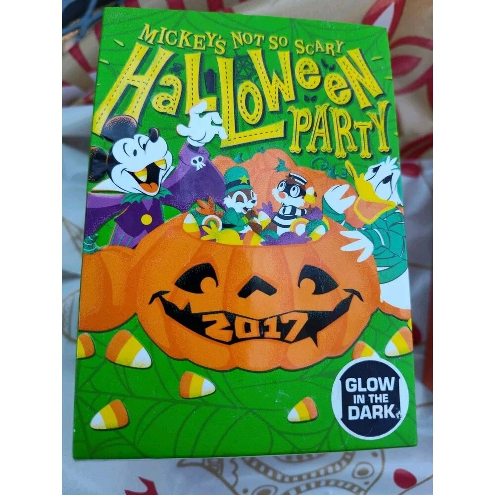 Disney 2017 Mickeys Not So Scary Halloween Party Magic Band Glow In Dark LE 4000